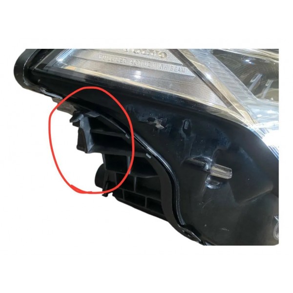 Farol Lado Direito Volvo Xc90 2018 A 2021