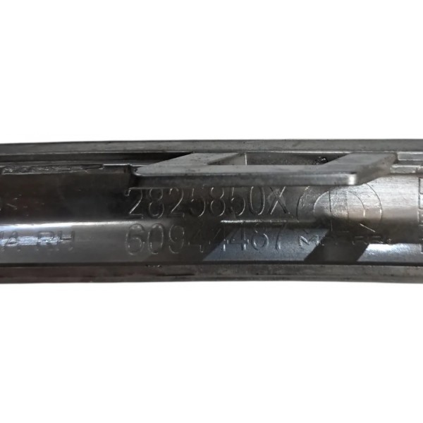 Friso Superior Parachoque Jeep Commander 2022-2024