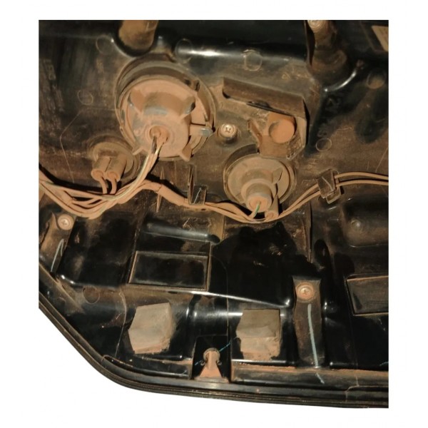 Lanterna Esquerda Mitsubishi L200 Triton 2023 2024 Detalhes
