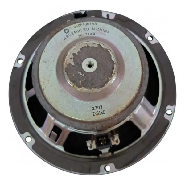 Subwoofer Beats Traseiro Jeep Compass 2024